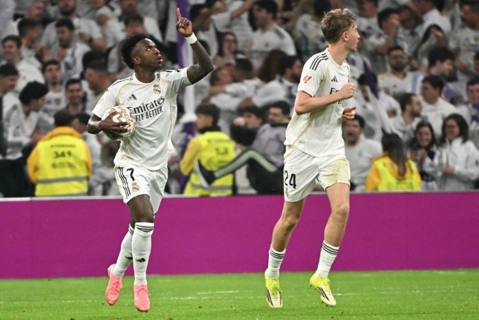 Dunia Sepak Bola Modern Dan Perkembangan Kompetisi Global