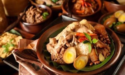 Ragam Makanan Tradisional Indonesia Yang Masih Populer