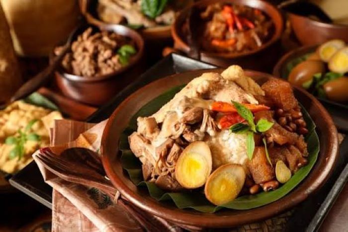 Ragam Makanan Tradisional Indonesia Yang Masih Populer