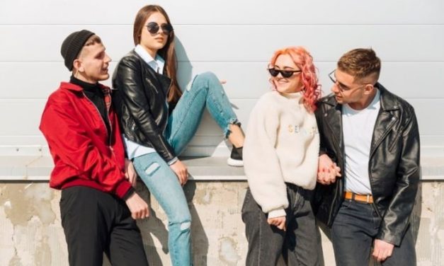 Tren Fashion Terbaru Yang Banyak Digemari Anak Muda