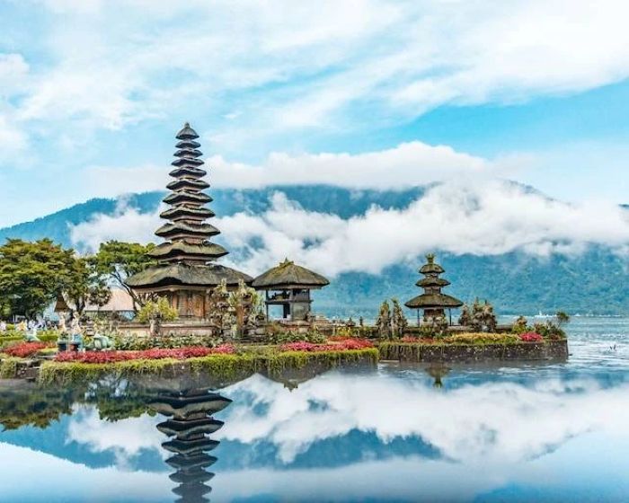 Keunikan Daerah Indonesia Yang Menjadi Daya Tarik Wisata